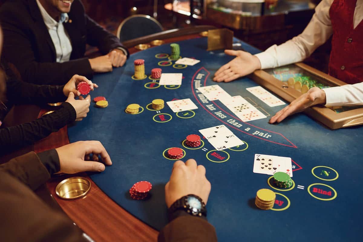 Hướng dẫn toàn diện về cách chơi Casino Hold'Em | Natural8